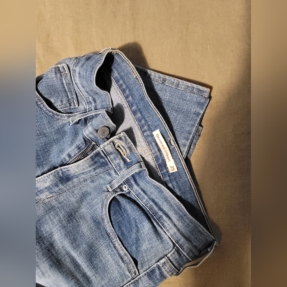 levis 724 high rise straight women hemmed